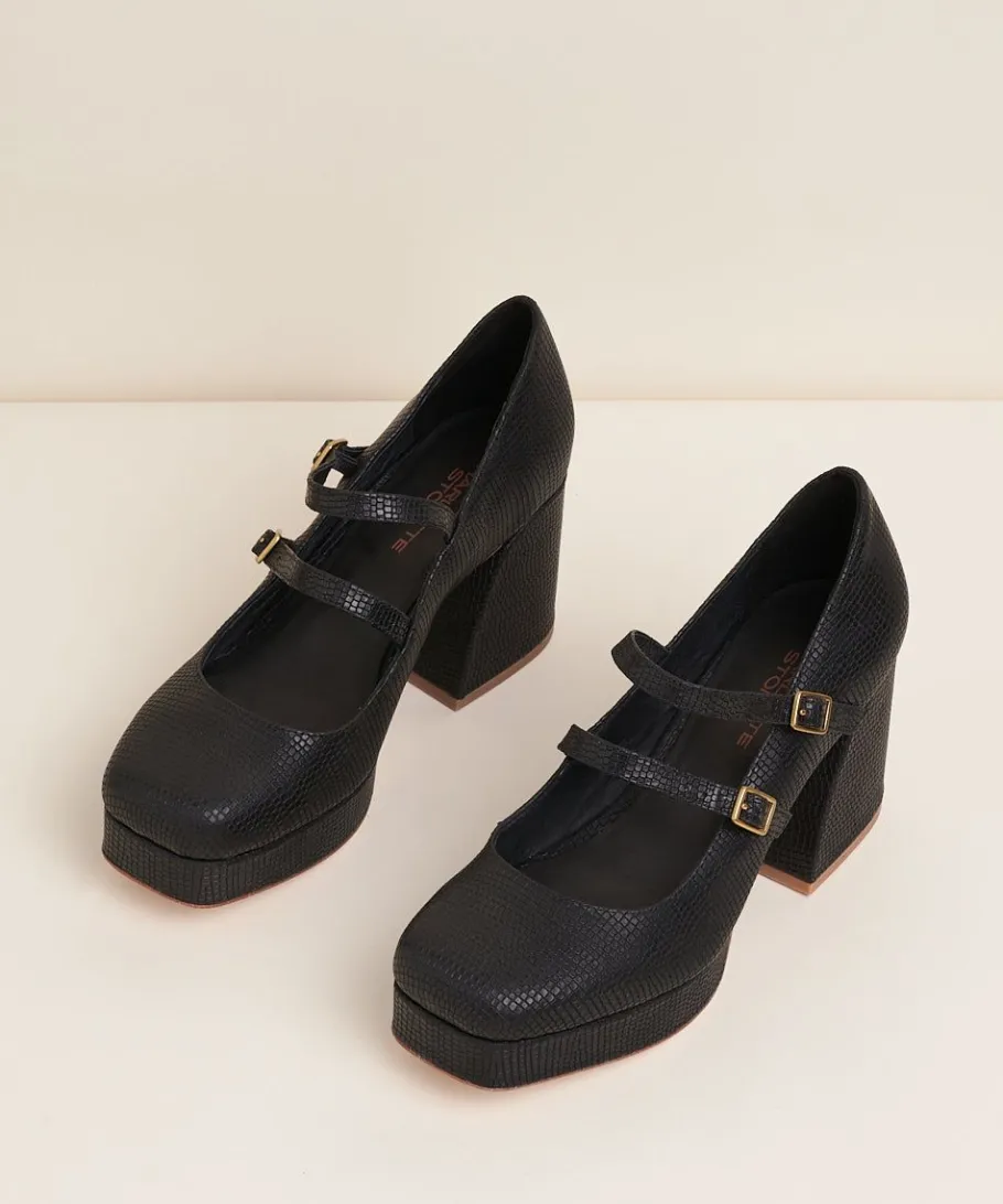 Hot Bizzy In Black Women Platforms