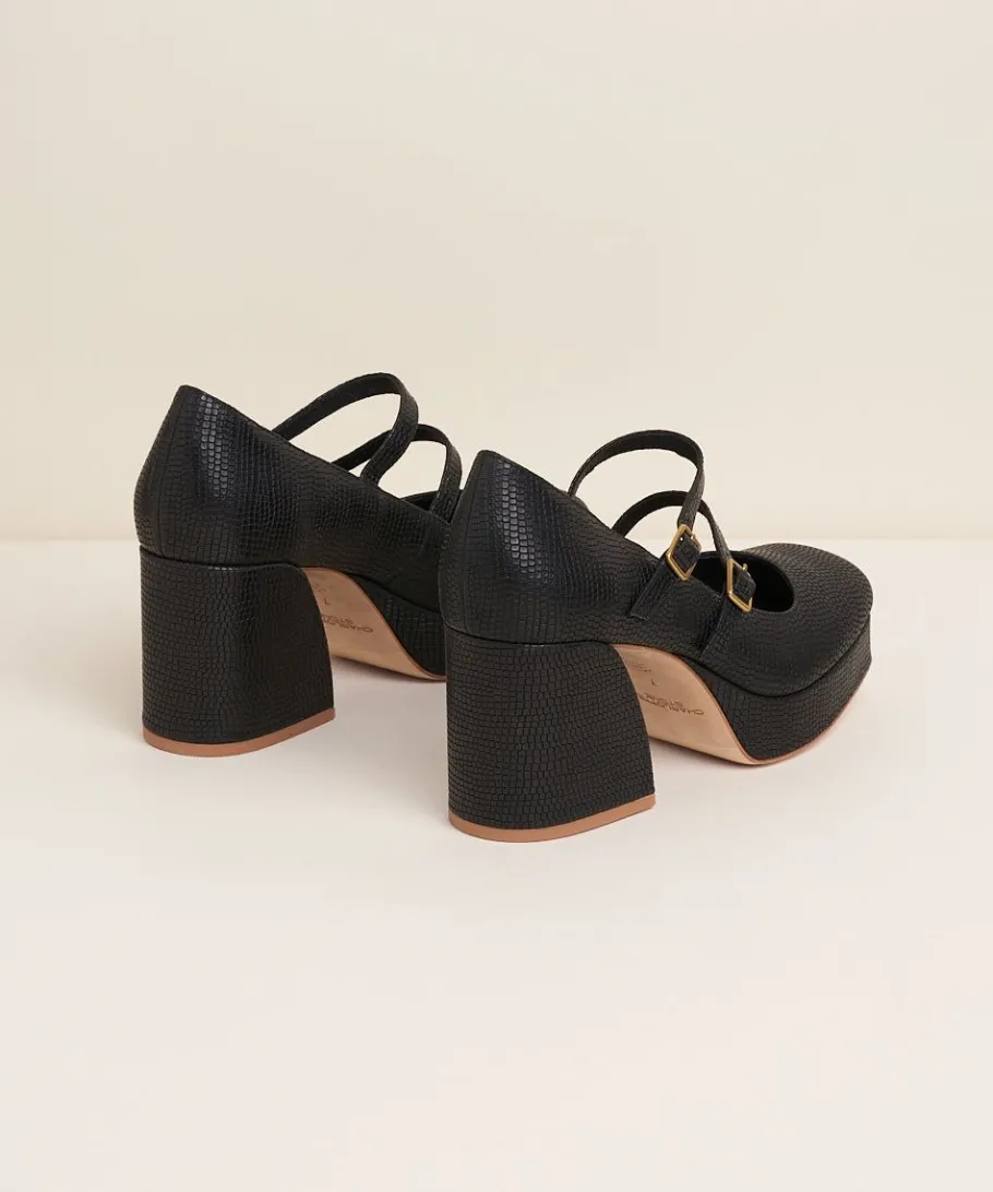 Hot Bizzy In Black Women Platforms