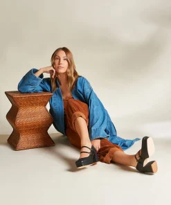 Hot Bizzy In Black Women Platforms