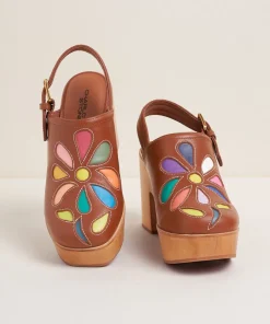Hot Bonnie In Whiskey Floral Women Clogs