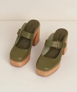 Sale Charis In Khaki Women Clogs