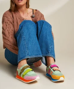 Conway In Nassau Women Sneakers