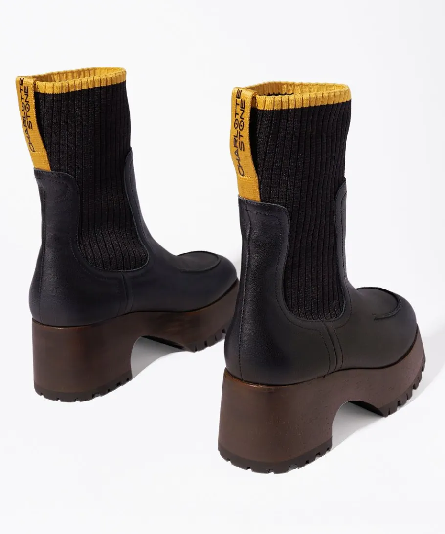 Hot Loma In Black Women Boots