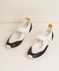 Outlet Mable In Latte Black Women Flats