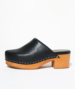 Sale Martino In Black Women Clogs