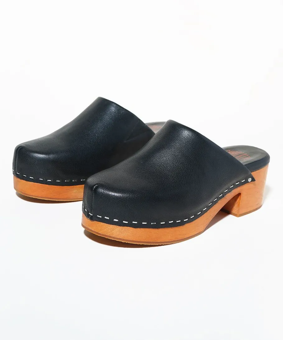 Sale Martino In Black Women Clogs