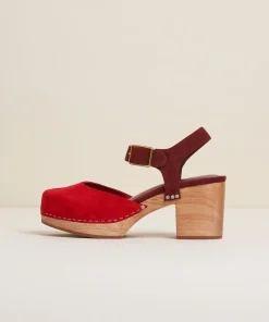 Hot Maud In Begonia Merlot Women Clogs